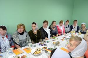 В канун дня Учителя в Шарангском благочинии чествовали учителей, ведущих православные предметы. 