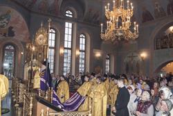 Божественная литургия в храме Пресвятой Троицы города Заволжье