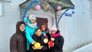 Молодежный православный клуб «Единство» г.о.Семенов принял участие в Проекте по новогоднему украшению города