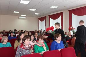 Поздравление с праздником жен-мироносиц сотрудниц Семеновской администрации