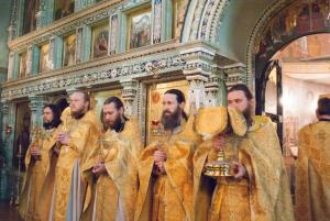 Воскресная литургия в день празднования Сре́тения Владимирской иконы Божией Матери в Городецком Феодоровском мужском монастыре