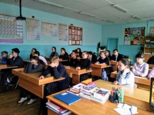 Патриотические встречи со школьниками в Ковернинском благочинии