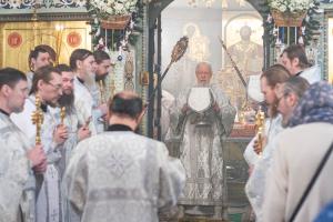 В Неделю 30-ю по Пятидесятнице епископ Городецкий и Ветлужский Августин совершил Божественную литургию в Феодоровском кафедральном соборе